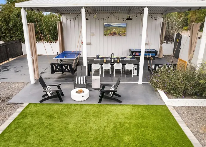 Homes - The Camelback Manor Phoenix