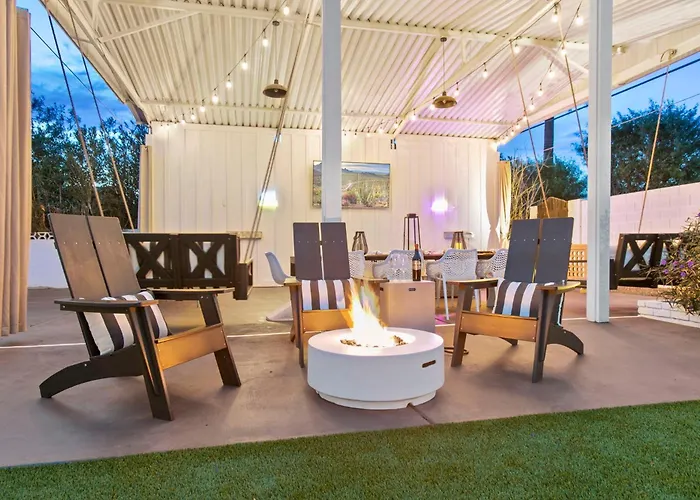 Homes - The Camelback Manor Ferienhaus