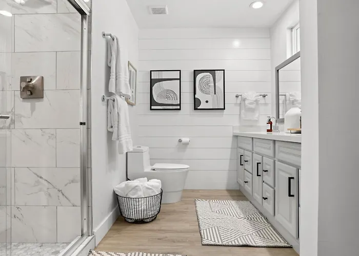 Ferienhaus Homes - The Camelback Manor *