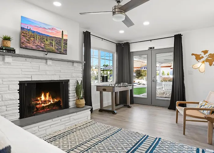 Homes - The Camelback Manor Ferienhaus